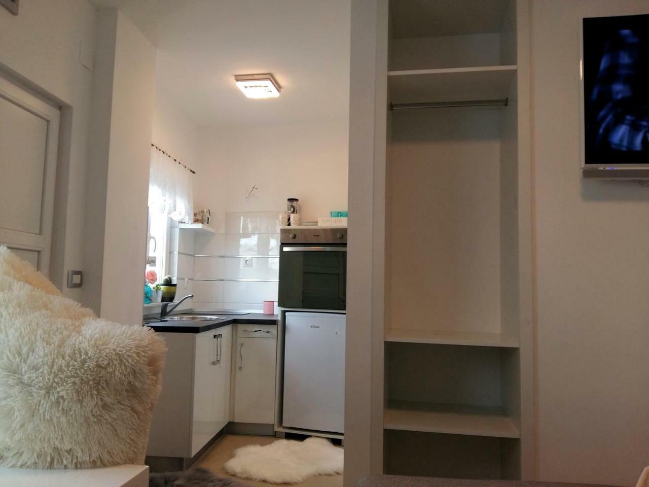 Studio Apartman Vortex Fazana Exterior photo